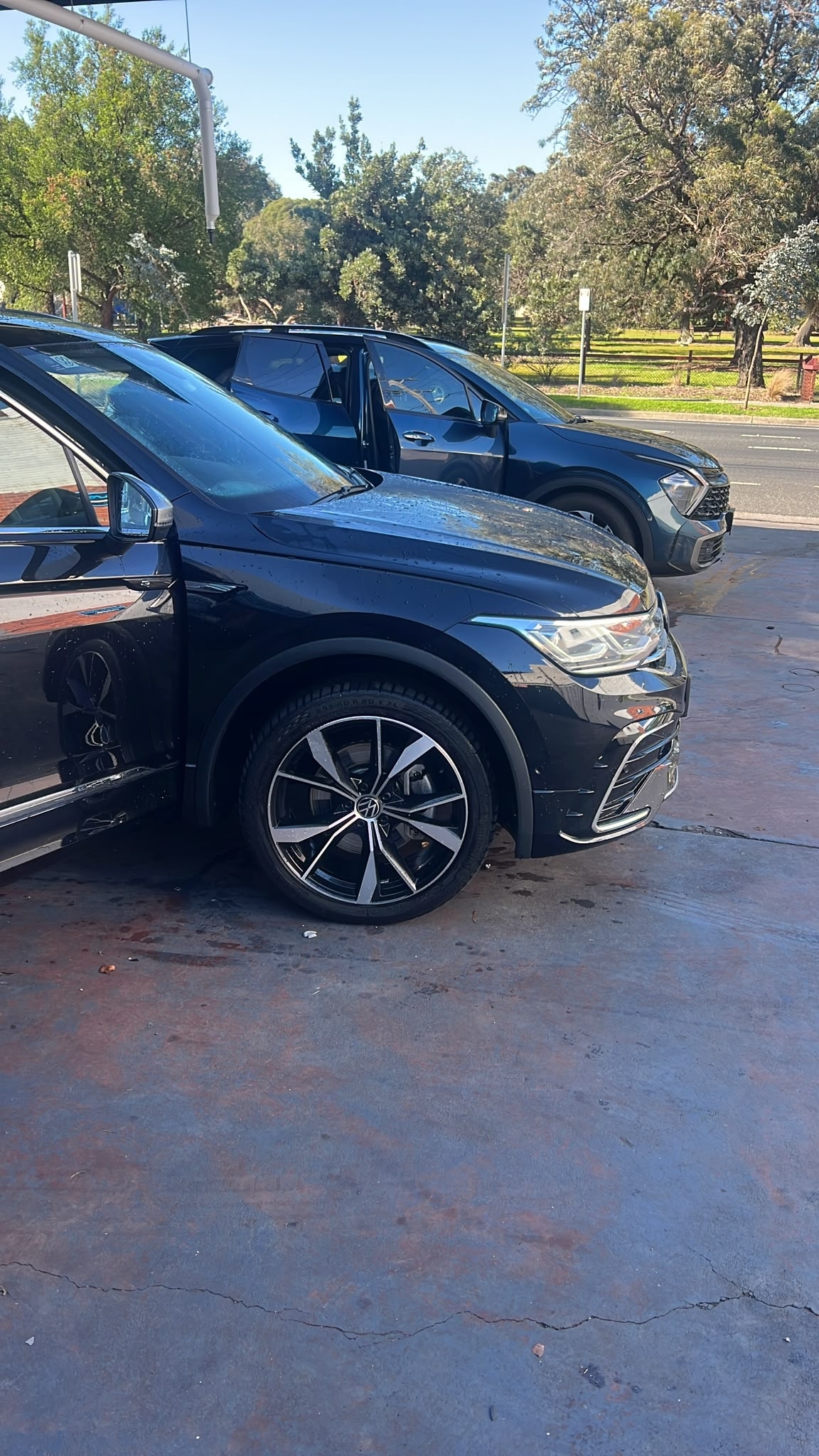 Interior And Exterior Car Wash (1)